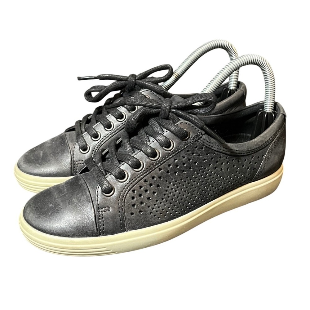 ECCO Soft 7 Sneakers Womens 6 Black Leather Perforated Lace Up Low Top Shoes